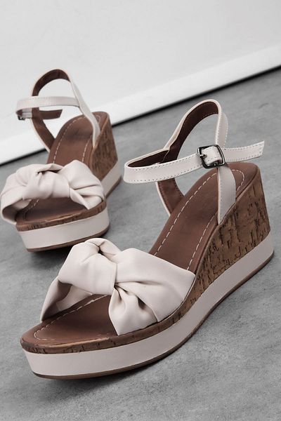 Lal Shoes & Bags Leila Γυναικεία Κορδέλα Λεπτομερής Σανδάλια με τακούνι με λουράκι στον αστράγαλο-Κρέμα