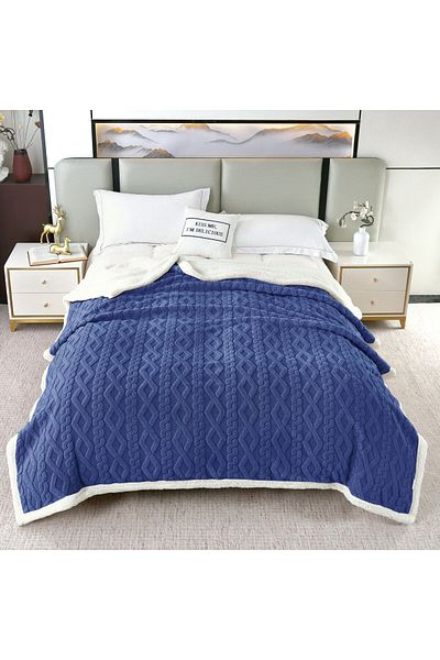 FIONNA.RO Cocolino Printed Knitted Blanket With Fur - Blue