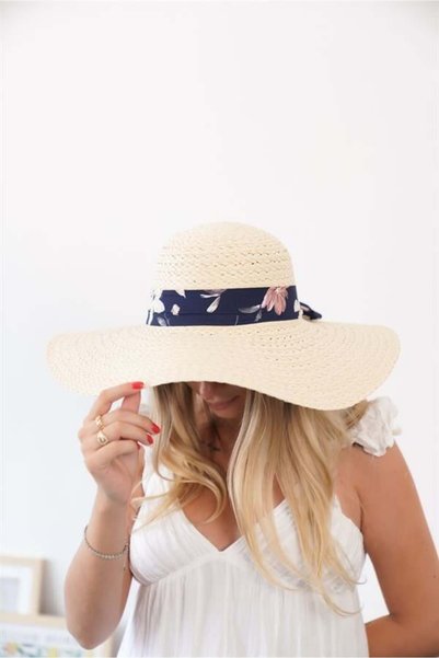 Zoe3 Style Women's Lna Beige Floral Detailed Straw Hat