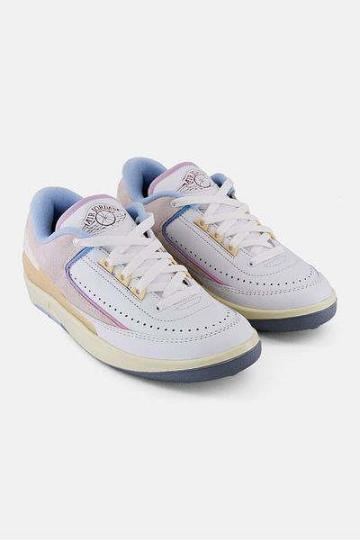 Nike Women 2 Retro Lace Up Outdoor Shoes, White