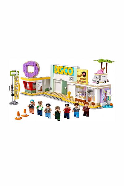 LEGO LEGO BTS Dynamite 21339 Disco Play Set 749 Pieces