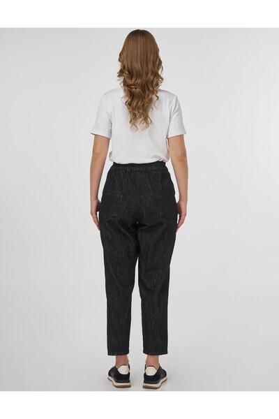 KYR Buttoned Carrot Cut Denim Trousers Black