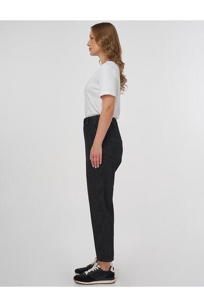 KYR Buttoned Carrot Cut Denim Trousers Black