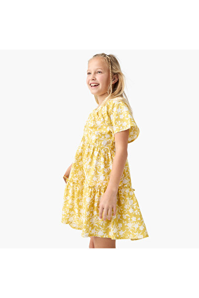 Juniors Printed A-line Dress with V-neck and Short Sleeves