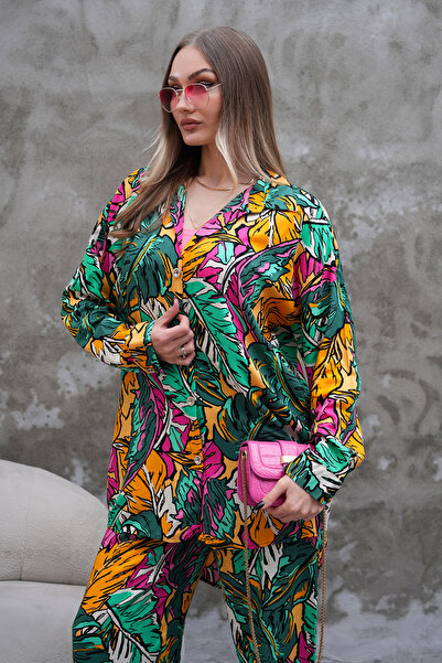 Polologin Butik Tropical Leaf Patterned Suit