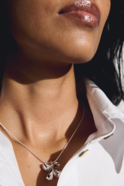 H&M Fiyonk Şeklinde Uçlu Kolye