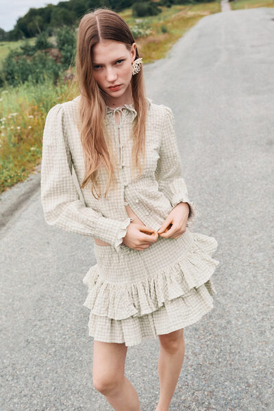 H&M Katlı ve Büzgü Bağlı Etek