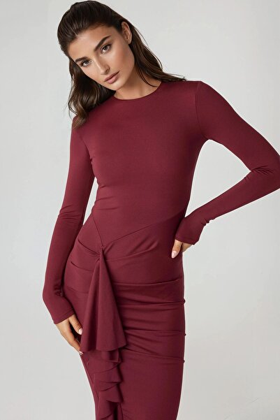 Hiccup Premium Maxi φόρεμα που ταιριάζει με λεπτομέρεια βολάν