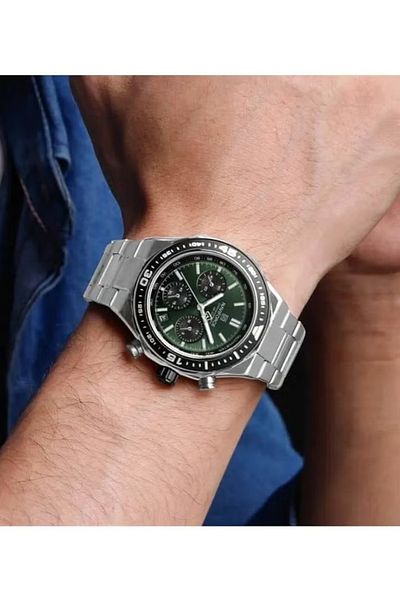 Naviforce Luxury Stainless Steel Chronograph Watch for Men with Multifunctional Dial and Water Resistant