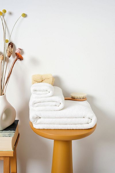 Nazik Home Gabriel 500 Gsm 100% Cotton Bath Towel (100 X 150 cm)