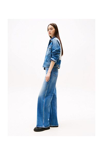 Tommy Hilfiger CLAIRE HR WD BI0134 modell női karóra