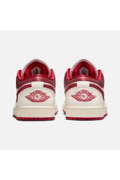 Nike NŐI AIR JORDAN 1 LOW SE V2