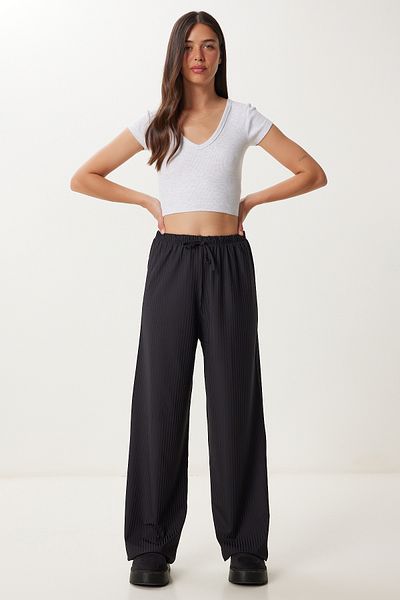 Happiness İstanbul Women's Black Wide Leg Comfortable Knitted Trousers Pb00054