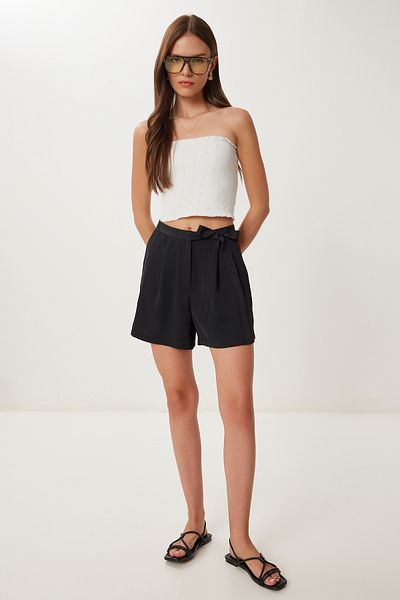 Happiness İstanbul Women's Black Tie Detail Mini Woven Shorts Rw00003
