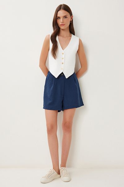 Happiness İstanbul Women's Navy Blue Pocketed Mini Linen Shorts Ub00406