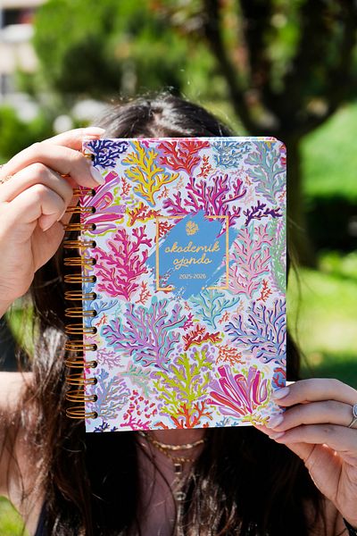 Victoria's Journals 2025-2026 Ακαδημαϊκό Πρόγραμμα Α5- Με Σελίδα Προτροπής- Coral Bloom Colorful Coral