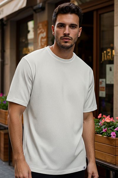 Trendyol Collection Εκρού εμπριμέ υπερμεγέθη βαμβακερό μπλουζάκι - TMNSS25TS00115