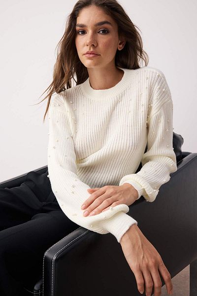 Trendyol Collection Ecru Pearl Detailed Crew Neck Knitwear Sweater Twoaw22Kz1493