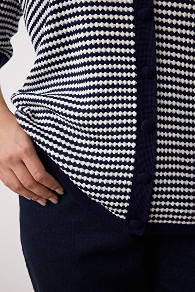 Trendyol Curve Темно-синя блуза з коміром-поло в смужку зі светром TBBSS25AF00115