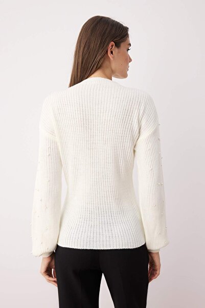 Trendyol Collection Ecru Pearl Detailed Crew Neck Knitwear Pullover TWOAW22KZ1493