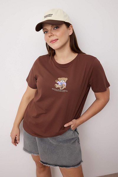 Trendyol Curve Brown Regular Fit Cherry Printed Large Size T-Shirt Tbbss25Bf00017