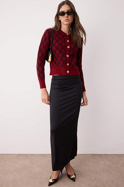 Trendyol Collection Burgundy Button Detailed Soft Textured Plaid Pattern Soft Textured Knitwear Cardigan Twoaw26Hi00051