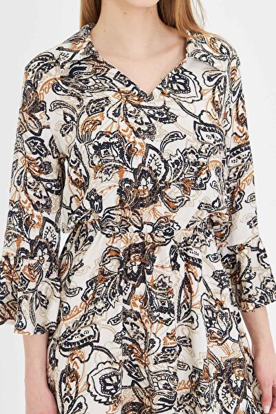 armonika Дамска кафява рокля с V-образно деколте, ръкави и волан, с еластична талия ARM-25Y001020