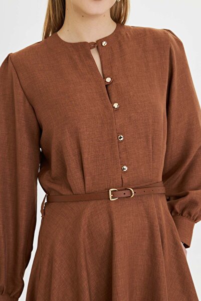 armonika Дамска рокля Kumerli с маншети и ръкав отпред, цвят кафе, закопчаване с копчета ARM-25Y001006