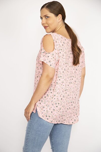 Şans Women's Pink Large Size Woven Viscose Fabric Shoulder Low-cut Flower Patterned Blouse 65n36542