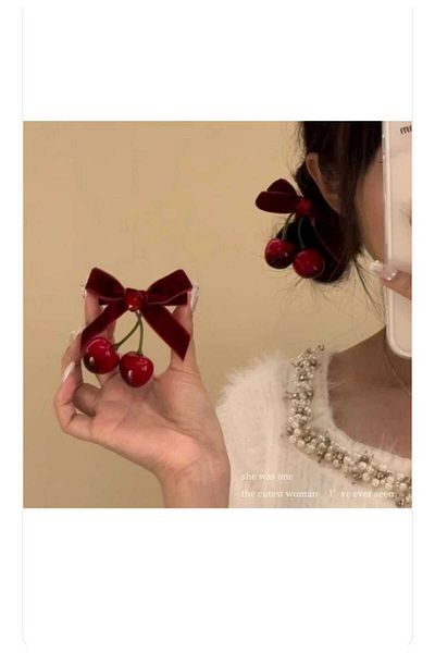 EMKSHOP Viral Cherry Buckle (2 Pcs)