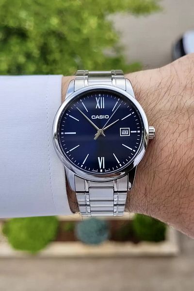 Casio Men's Wristwatch with Navy Blue Dial and Gray Color Guaranteed
