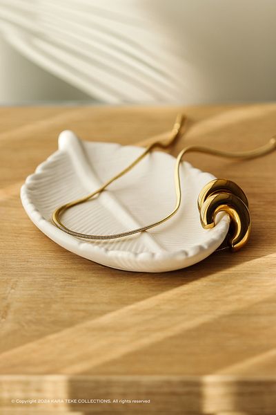 KARA TEKE COLLECTIONS Stylish, Jewelry Organizer, Decorative Concrete Leaf Patterned Plate, Gift (Beige - Off White)
