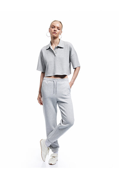 Koton Φούτερ Jogger με ανοιχτόχρωμη τσέπη και άνετη εφαρμογή με κορδόνια στη μέση