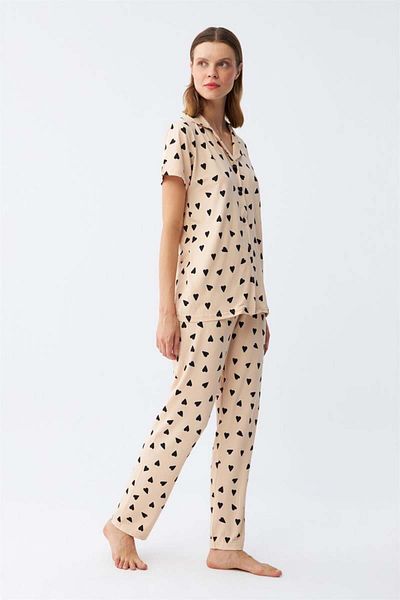modaserdem Mdsrdm Women's Cream Color Heart Patterned Front Button Pajama Set