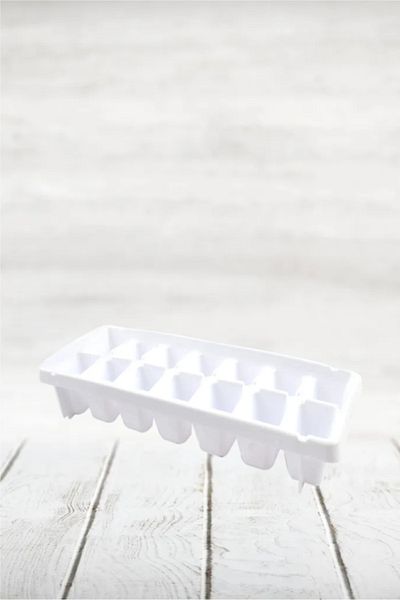 ARROW 2-Piece BPA-Free Durable Dishwasher Safe Ice Cube Tray in Shrink Wrap White