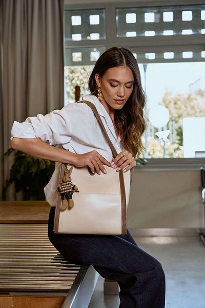 Lucky Bees Hand- und Umhängetasche für Damen – bequemes Design