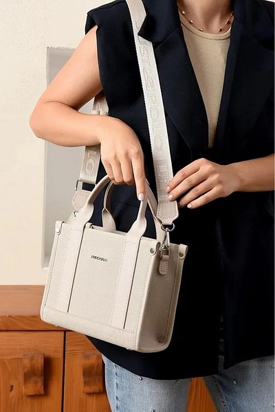 Just Polo حقيبة يد وكتف نسائية فاخرة - تصميم حصري من Just Polo، أنيق وعصري