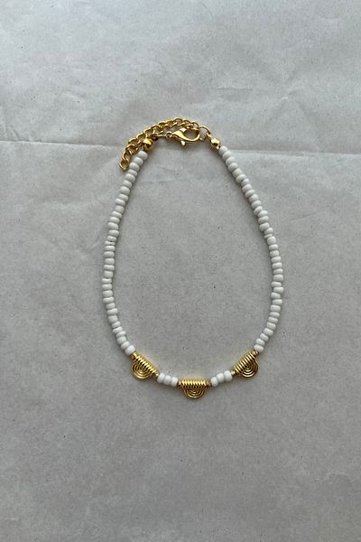 stravis Gold Textured Beaded Anklet