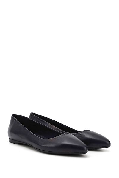 GÖNDERİ(R) Women / Girls Navy Blue Antique Pointed Toe Flat Sole Genuine Leather Ballerinas