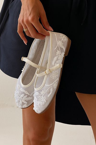 StWenn White Mesh Embroidery and Bead Detailed Round Toe Luxury Women's Ballerinas
