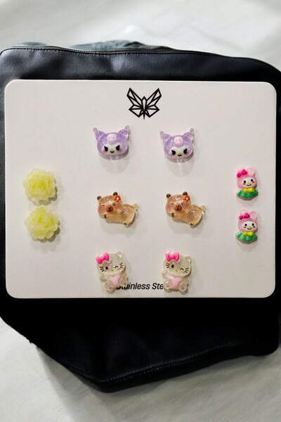 MakeWell Çelik Kararmaz Kuromi Hello Kity Tavşan Civciv Mickey Mouse Tasarımlı 5li Çelik Küpe Seti