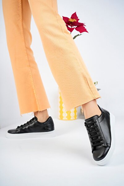 NESKA Pantofi sport cu piele albă neagră - cu talpă