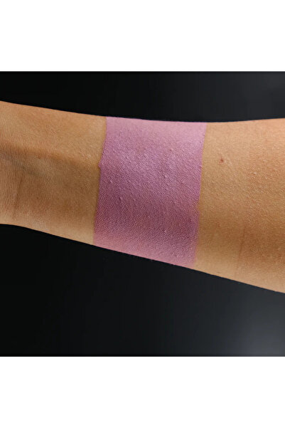 Layla Cosmetics To Infinity Primer and Eyeshadow Waterproof No 4 - Creamy Eyeshadow