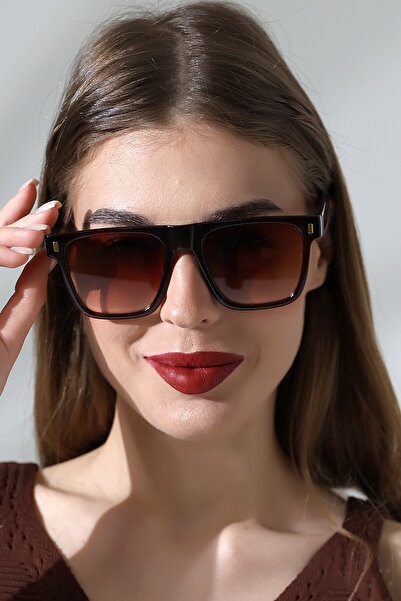 Lozzo نظارات شمسية نسائية مربعة الشكل باللون البني UV400 23024 C3