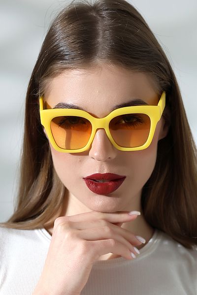 Lozzo Women's Square Yellow Colored Glass Matte Sunglasses Waiter Size 23048-1 C36