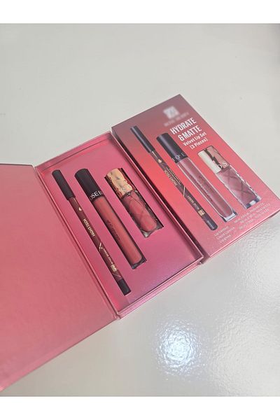 MAYDREAM My Dream Luxury Makeup Set 3×1 – Lipstick, Gloss, and Eyeliner in an Elegant Box