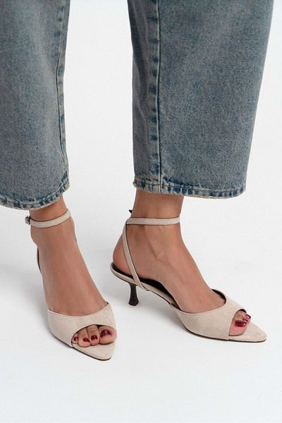 NİŞANTAŞI SHOES Pantofi cu toc pentru damă Dino Ten din piele intoarsa cu detaliu curea la gleznă