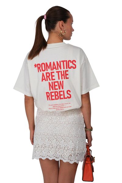 Coredra Romantics Oversize Fit T-Shirt Women - Ecru C101