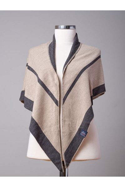 Sebir Moda Two-Color Striped Triangle Knitwear Shawl