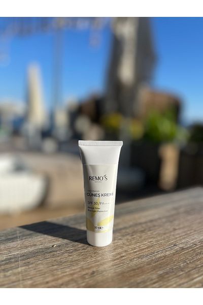 RemosNatural SPF30 /PA++++++ - Stain Sunscreen with Mineral Filter